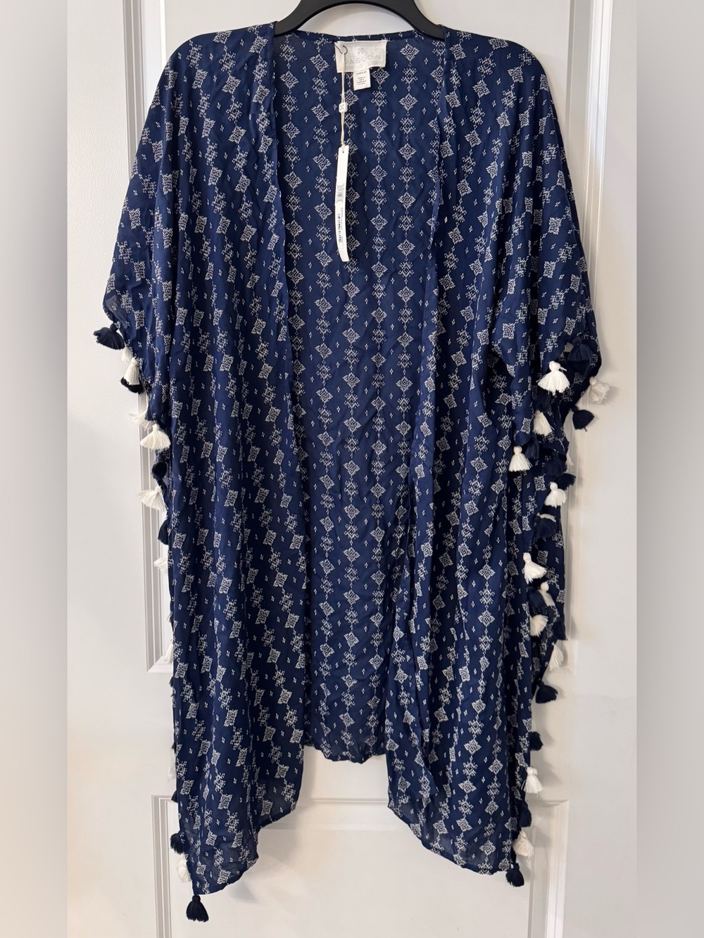 #x539 Caslon Navy Island Stamp Print Blue & White Geometric Open Kimono Tassels